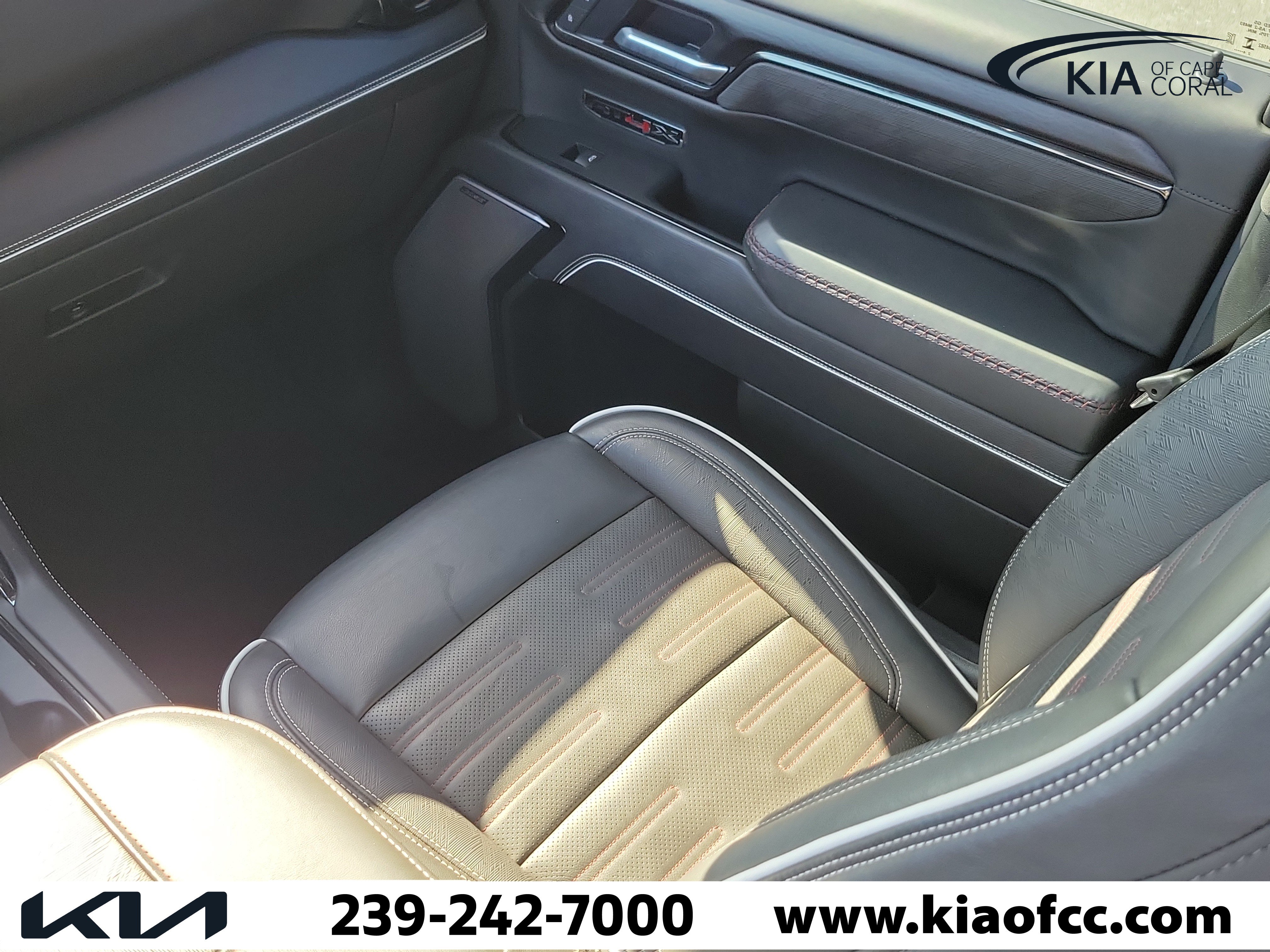 Used 2025 GMC Sierra 1500 AT4X AWD/4WD image 18