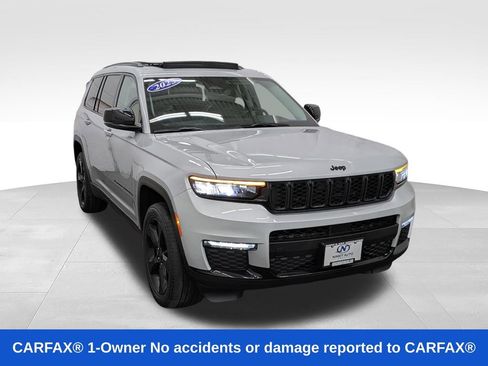 Used 2023 Jeep Grand Cherokee L Limited w/ Black Appearance Package AWD/4WD image 34