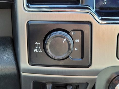 Certified 2022 Ford F350 Platinum w/ Tremor Off-Road Package image 24