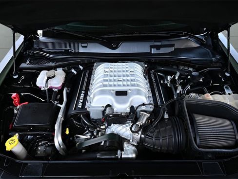 Used 2021 Dodge Challenger SRT Hellcat Redeye image 35