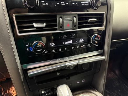 Used 2023 Nissan Armada Platinum w/ Captain's Chairs Package AWD/4WD image 23