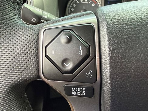 Used 2023 Toyota Tacoma SR5 w/ Technology Package AWD/4WD image 15