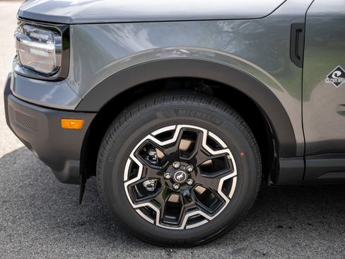 New 2026 Ford Bronco Sport Outer Banks AWD/4WD image 9