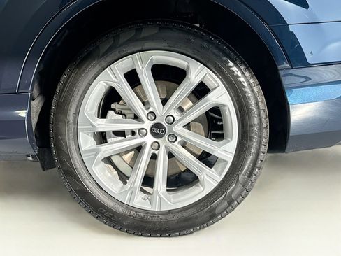 New 2025 Audi Q7 3.0T Prestige image 11