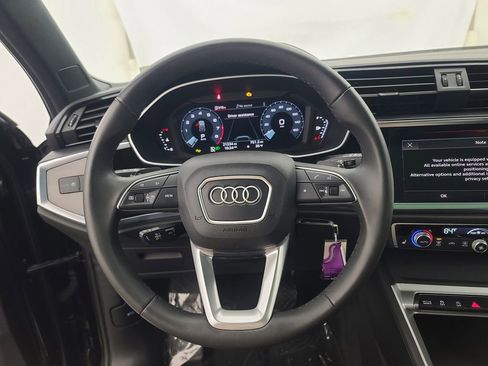 Used 2025 Audi Q3 2.0T Premium AWD/4WD image 31