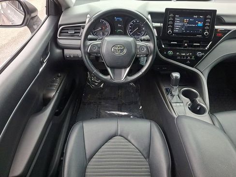Used 2023 Toyota Camry SE image 13
