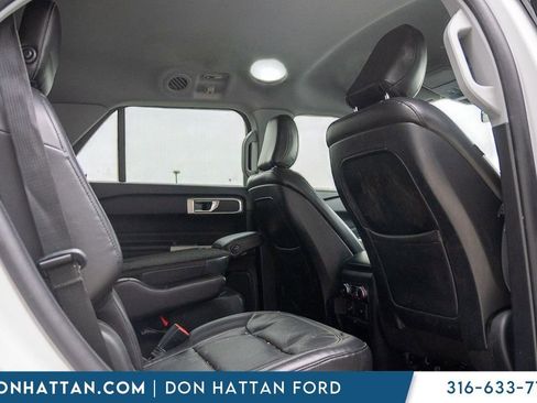 Used 2020 Ford Explorer XLT w/ Equipment Group 202A AWD/4WD image 22