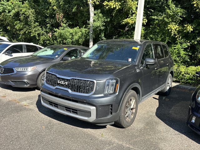 Used 2023 Kia Telluride LX FWD image 10