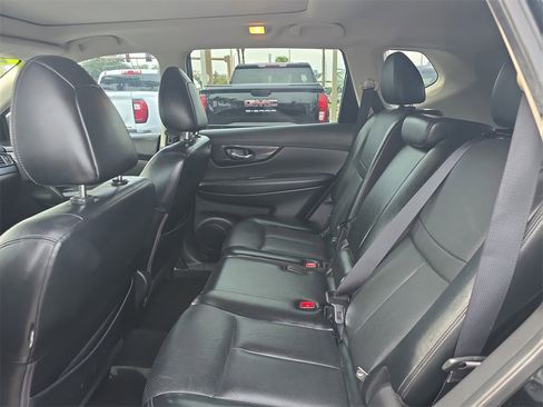 Used 2018 Nissan Rogue SL w/ Premium Package image 10