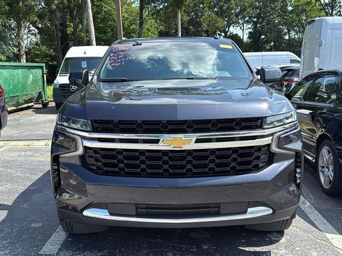 Used 2024 Chevrolet Suburban LS w/ Driver Alert Package AWD/4WD image 2