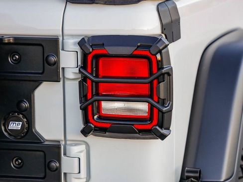 Used 2019 Jeep Wrangler Rubicon image 10