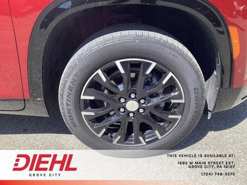 Used 2024 Chevrolet Traverse RS AWD/4WD image 9