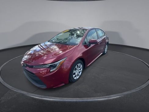 Used 2023 Toyota Corolla LE image 6