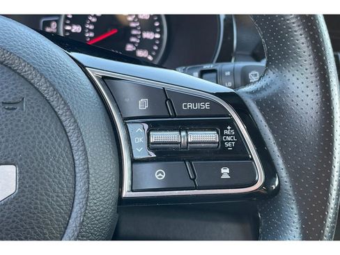 Used 2022 Kia Seltos SX w/ Sunroof Package image 38