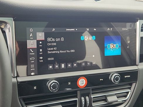 New 2026 Porsche Macan image 16