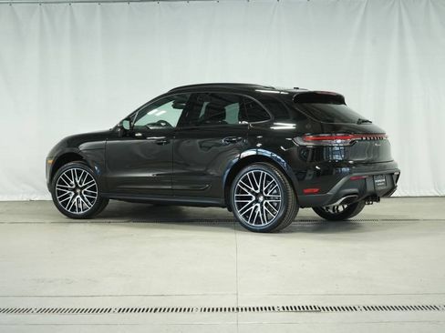 New 2025 Porsche Macan image 3