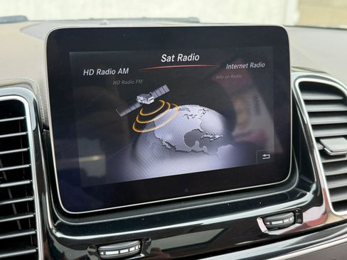 Used 2018 Mercedes-Benz GLE 350 4MATIC image 22