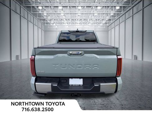 Used 2024 Toyota Tundra Limited AWD/4WD image 8