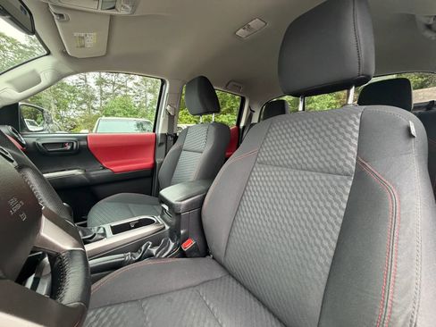 Used 2023 Toyota Tacoma SR5 RWD image 13