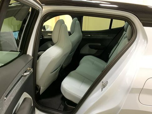 Used 2025 Volvo EX30 Ultra w/ Climate Package AWD/4WD image 24