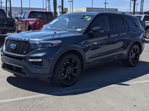 Used 2022 Ford Explorer ST w/ Equipment Group 401A RWD image 5