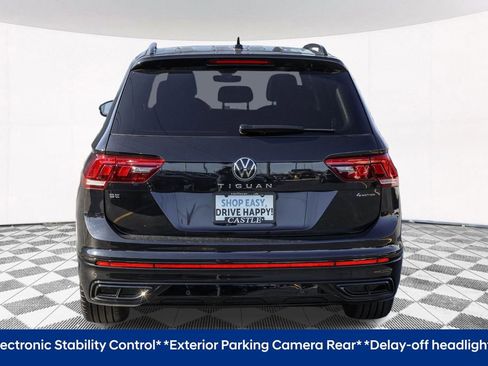 Certified 2024 Volkswagen Tiguan SE R-Line image 11