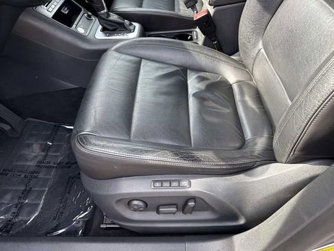 Used 2016 Volkswagen Tiguan SEL FWD image 15