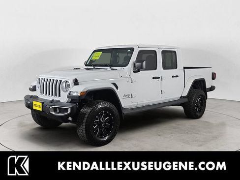 Used 2020 Jeep Gladiator Overland AWD/4WD image 1