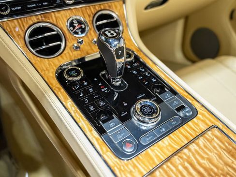 Used 2020 Bentley Continental GT image 49