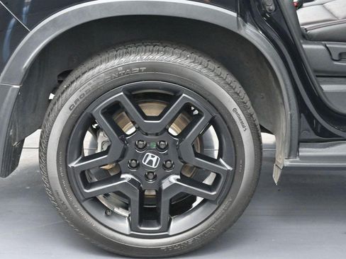 Used 2024 Honda Passport Black Edition image 41