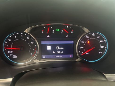 Used 2021 Chevrolet Traverse LT w/ LT Premium Package image 19