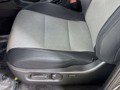 Used 2022 Toyota Tacoma TRD Off-Road w/ Technology Package image 18