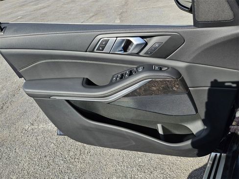 Certified 2022 BMW X5 xDrive40i w/ Premium Package image 7