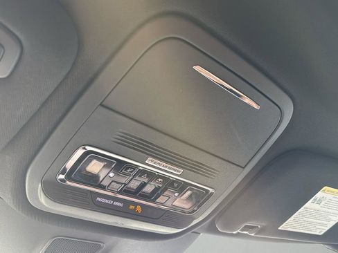 Certified 2025 Lincoln Aviator Reserve w/ Equipment Group 201A image 23