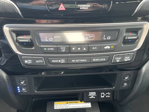 Used 2022 Honda Passport Elite image 19