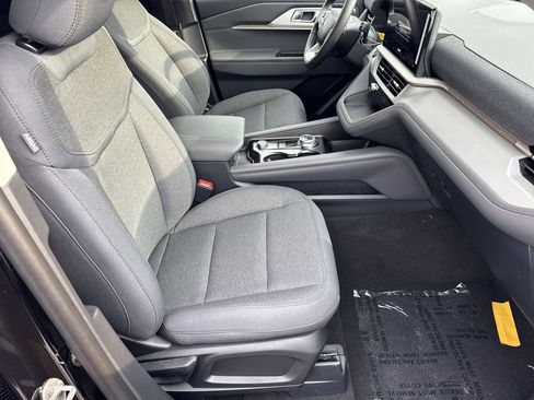 New 2026 Ford Explorer Active image 13