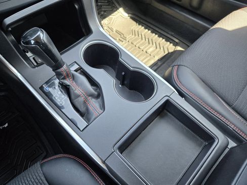 Used 2017 Toyota Camry SE image 13