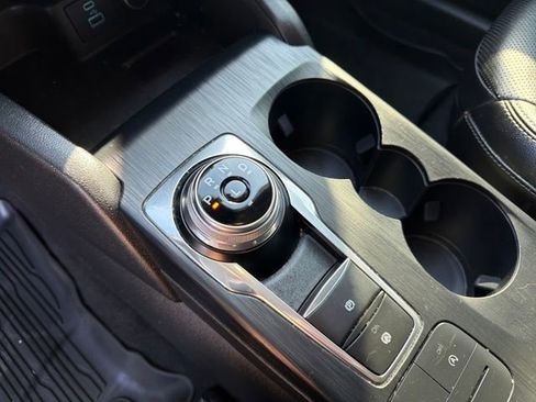 Used 2020 Ford Escape SEL image 24