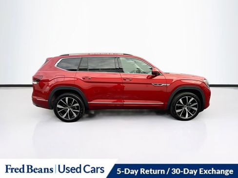 Used 2024 Volkswagen Atlas SEL Premium R-Line image 8