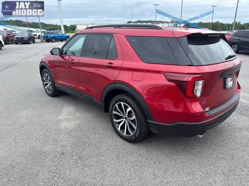 Used 2023 Ford Explorer ST-Line AWD/4WD image 5