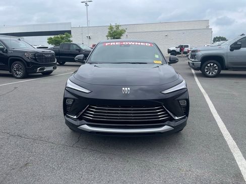 Used 2025 Buick Envista Preferred w/ Convenience I Package FWD image 2