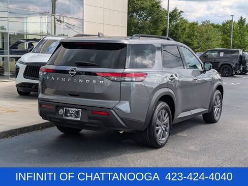 Used 2025 Nissan Pathfinder SV FWD image 7