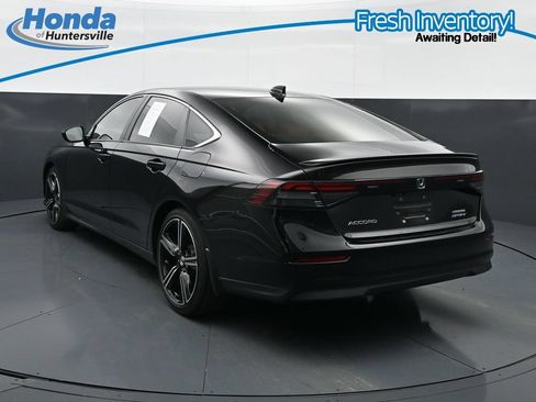 Used 2024 Honda Accord Sport image 7