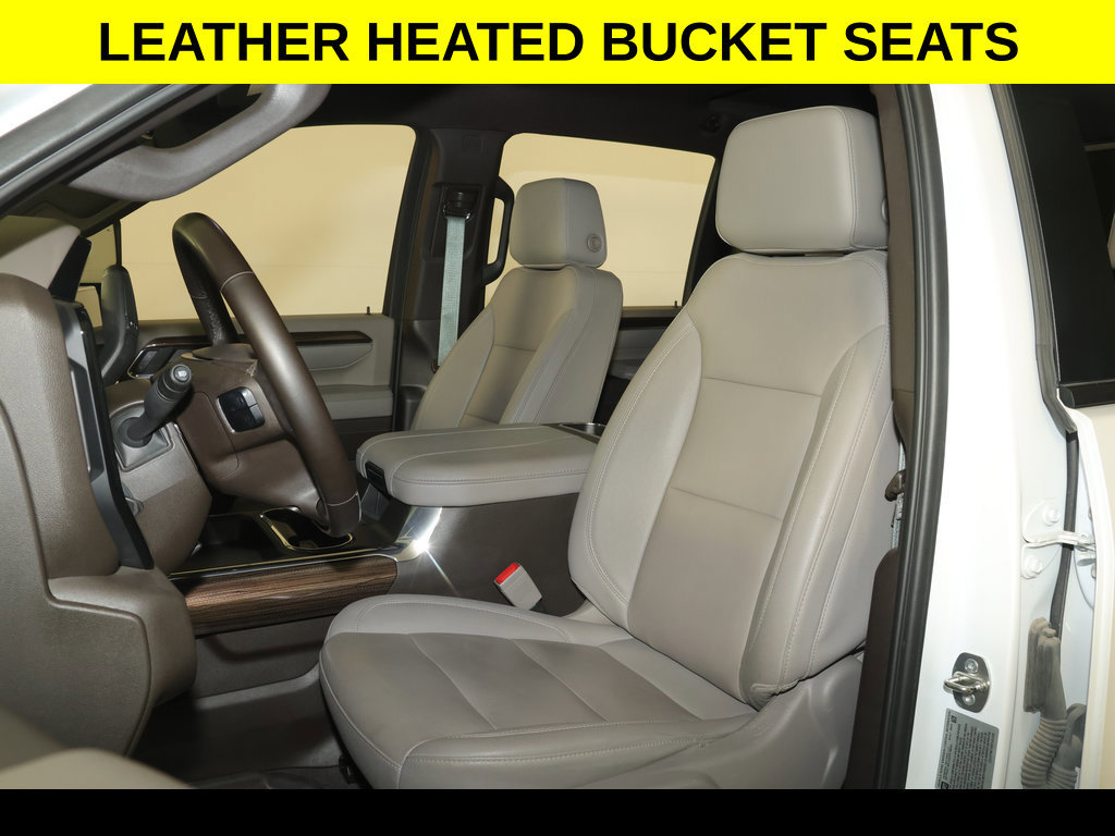 Used 2024 Chevrolet Silverado 2500 LT AWD/4WD image 3