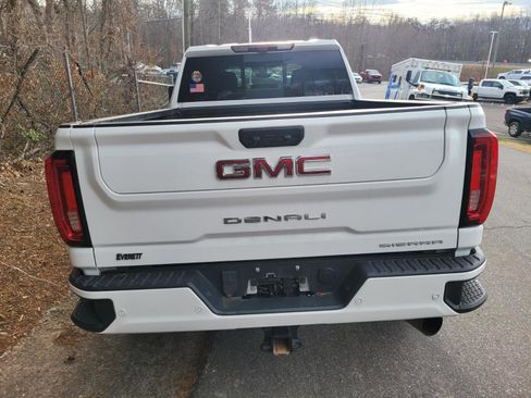 Used 2020 GMC Sierra 3500 Denali w/ Denali Ultimate Package image 8