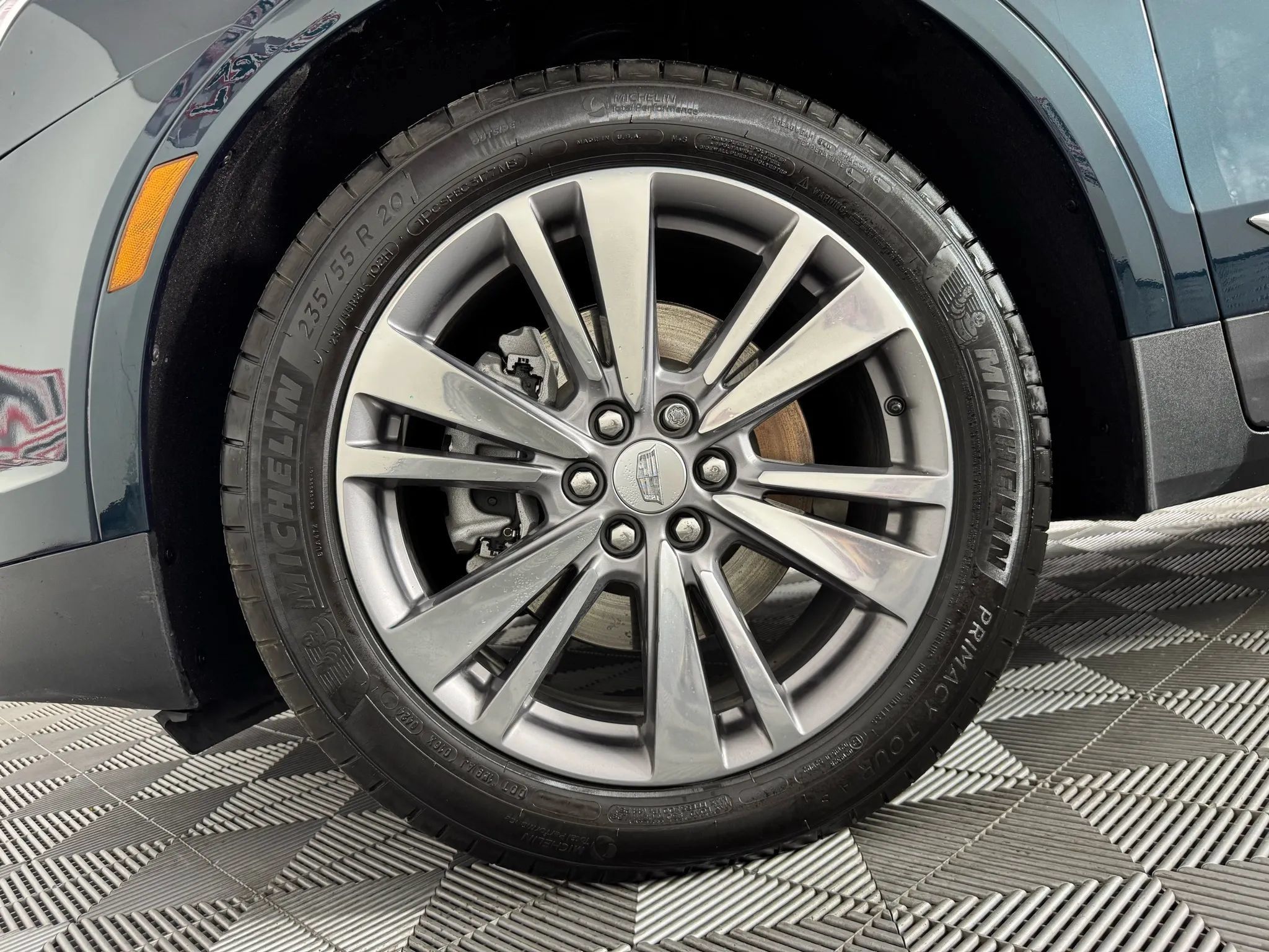 Used 2024 Cadillac XT5 Premium Luxury w/ LPO, Floor Liner Package AWD/4WD image 49