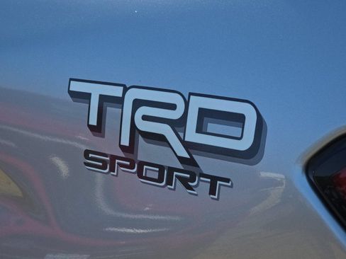 Used 2025 Toyota Tacoma TRD Sport AWD/4WD image 22