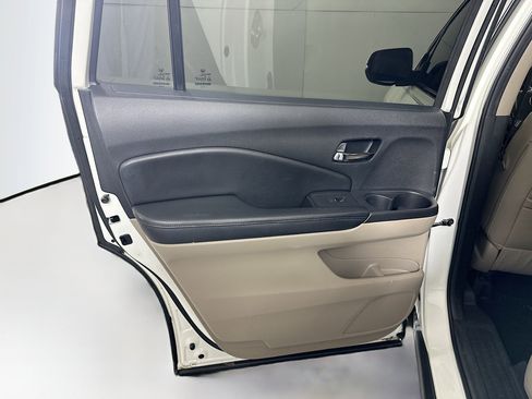 Used 2017 Honda Pilot EX-L image 25
