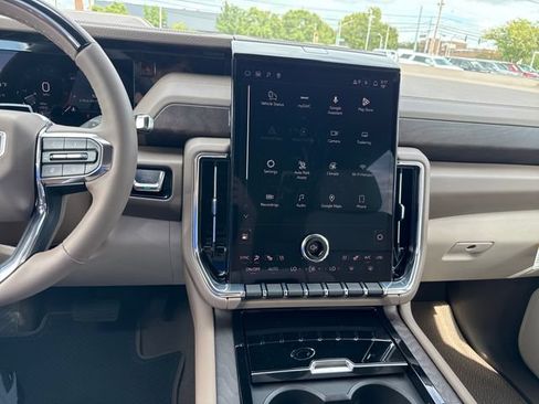 New 2026 GMC Yukon XL Denali w/ Denali Reserve Package AWD/4WD image 20