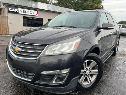 Used 2017 Chevrolet Traverse LT FWD image 1